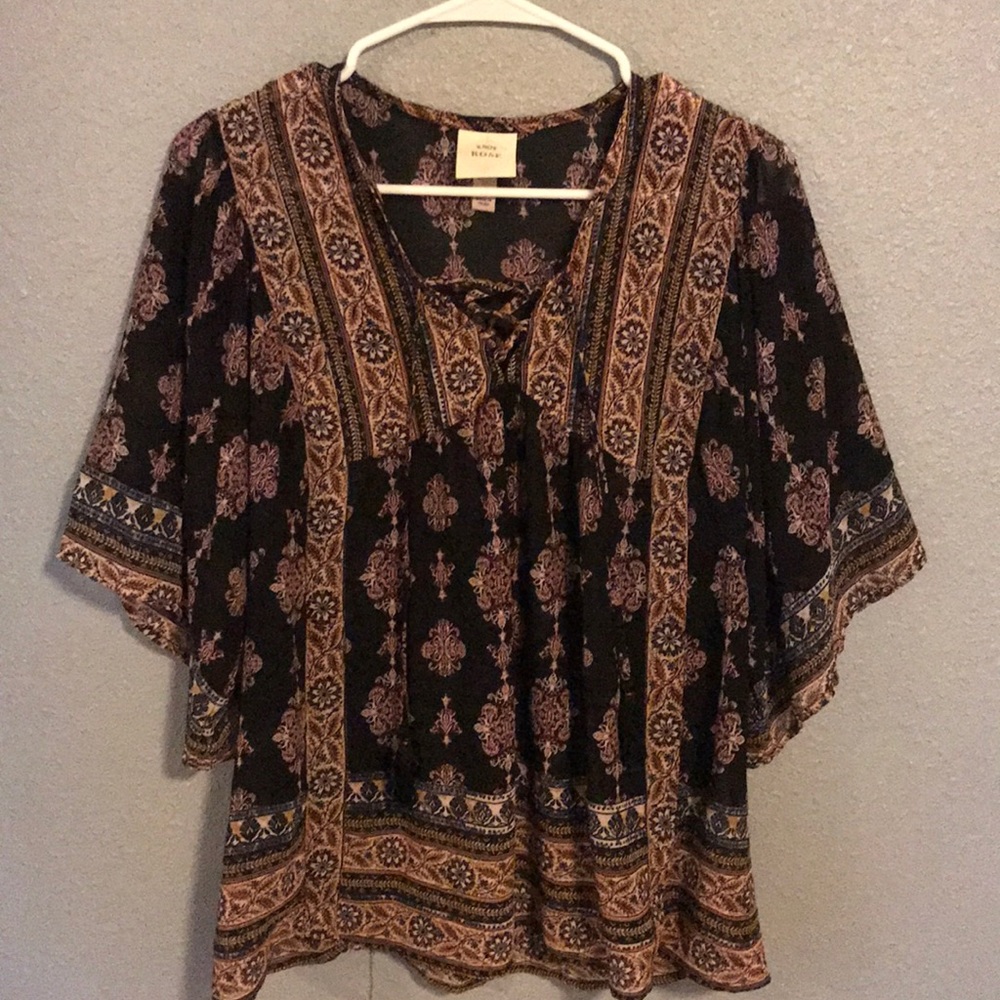 Flowy colorful shirt with middle front tie